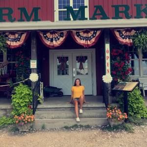 Meet your Posher, Madison